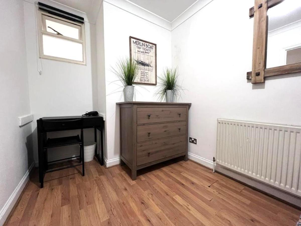 Aldgate Rooms Londres Exterior foto